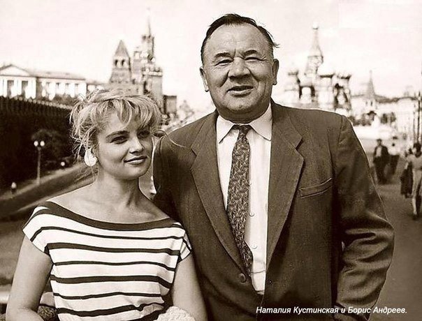 Скуф с альтушкой от Политбюро

Soviet edition