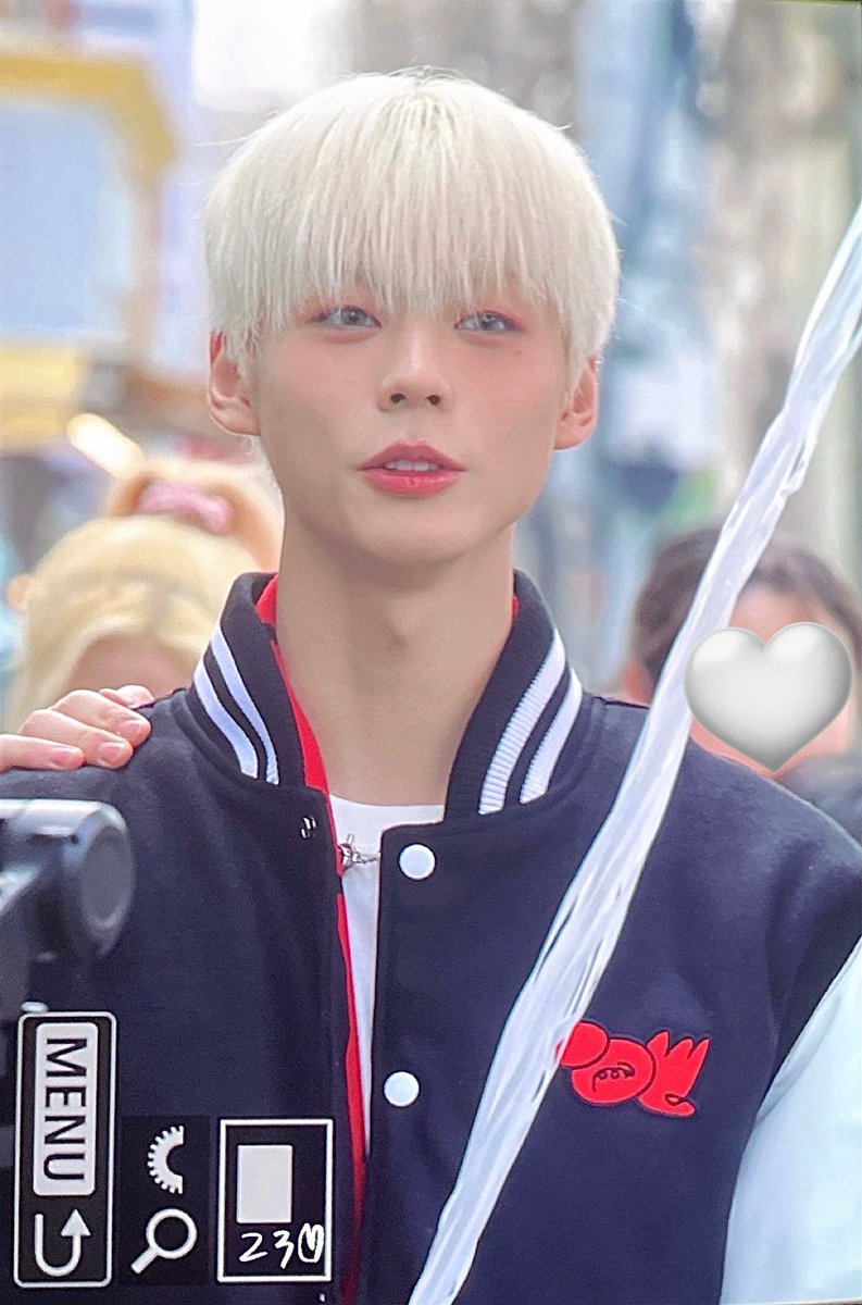 KIMHONGFAN's tweet image. 무대도 화이팅 🤟🏻#파우 #POW #홍 #HONG