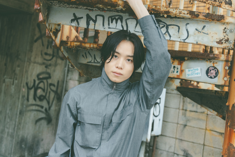theatergirl_jp's tweet photo. 【インタビュー】
3/25に10TH ANNIVERSARY BOOK 『其のまま。』を発売する #太田将熙 さん

前編では、撮影時のエピソード、まもなく開幕するミュージカル「伝説のリトルバスケットボール団」について伺いました。

▼記事はこちら
https://t.co/3vzdTcx0OJ

#其のまま #リトルバスケ @masakiota1025 https://t.co/p219kpQWGu