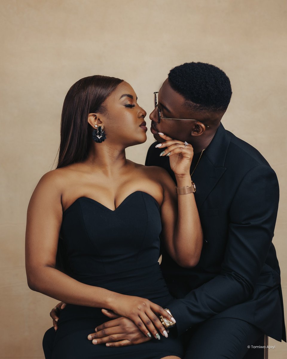 seun_edema's tweet image. My name: Seun Edema 

My partner’s name: Adedamola Akin-Onigbinde, Esq.

What the Lord has done for us: Praise the Lord. Praise praise Master Jesus. I would like to start my testimony by singing ‘Adore’ by @eriifemusic. 

God has helped us every day of our relationship. 

Happy…