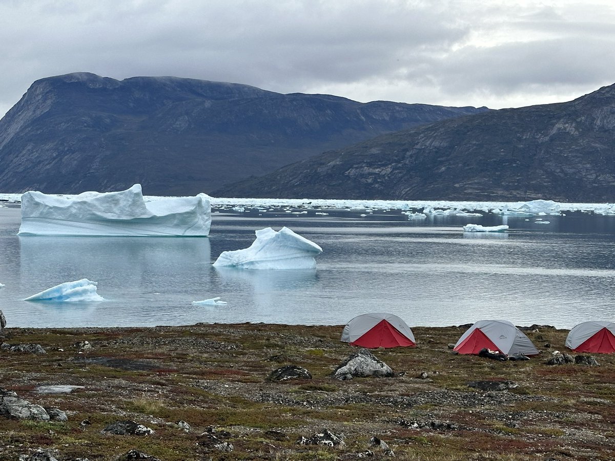 Love at first sight…
 
A heart-warming memento that there really is so much to love about this remote and beautiful patch of the planet, Greenland.

#Greenland 
#adatewithadventure
#valentines 
#visitgreenland 
#wildcamping