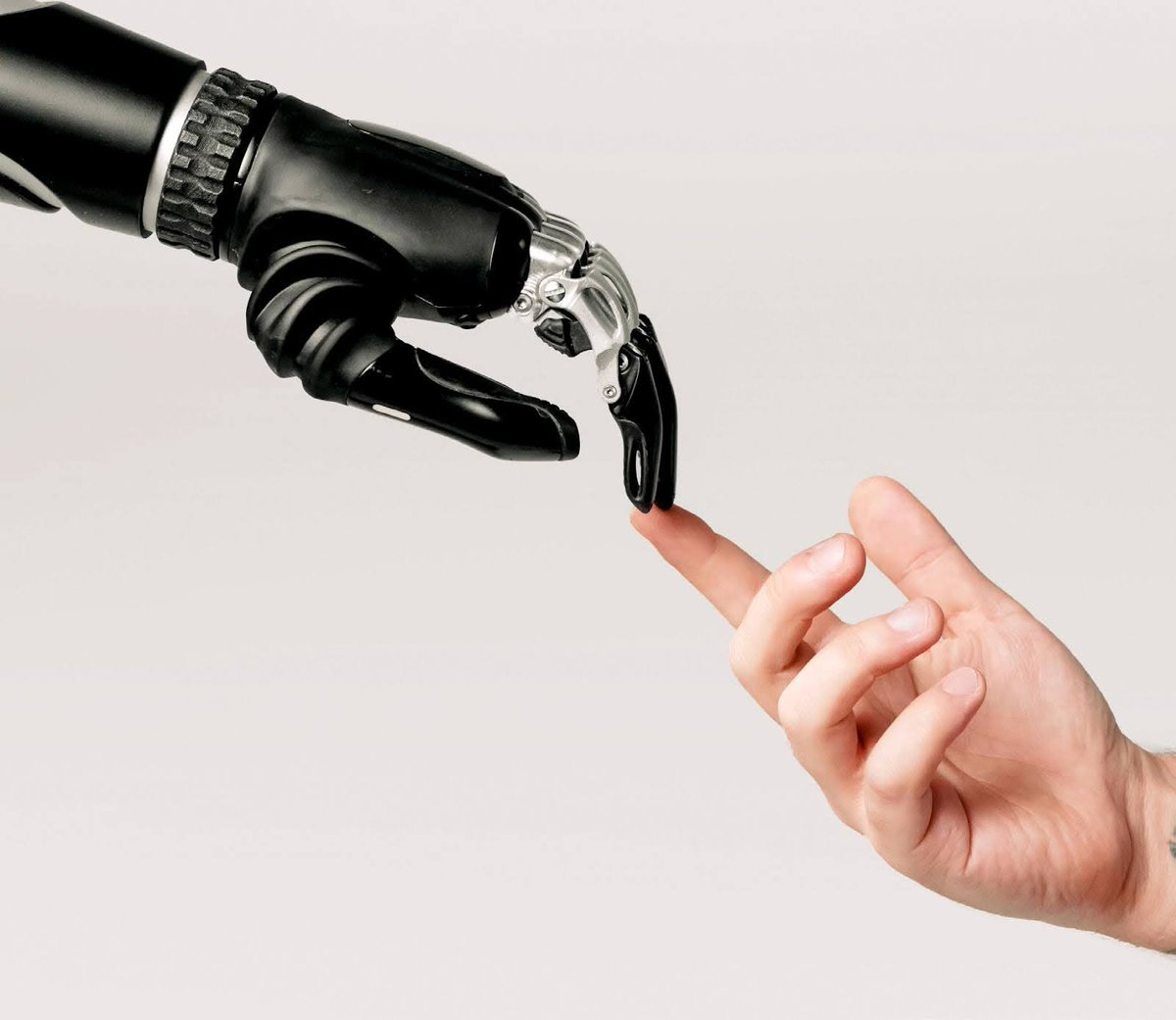 TheIBRAsiaGroup's tweet photo. In the latest edition of IBR Asia, we explore the world of AI.

This transformative technology encompasses various subfields, including machine learning, natural language processing, robotics and more.

Are you working in this industry? Tell us your stories!.
#TheIBRAsiaGroup https://t.co/At0SCHKeGk