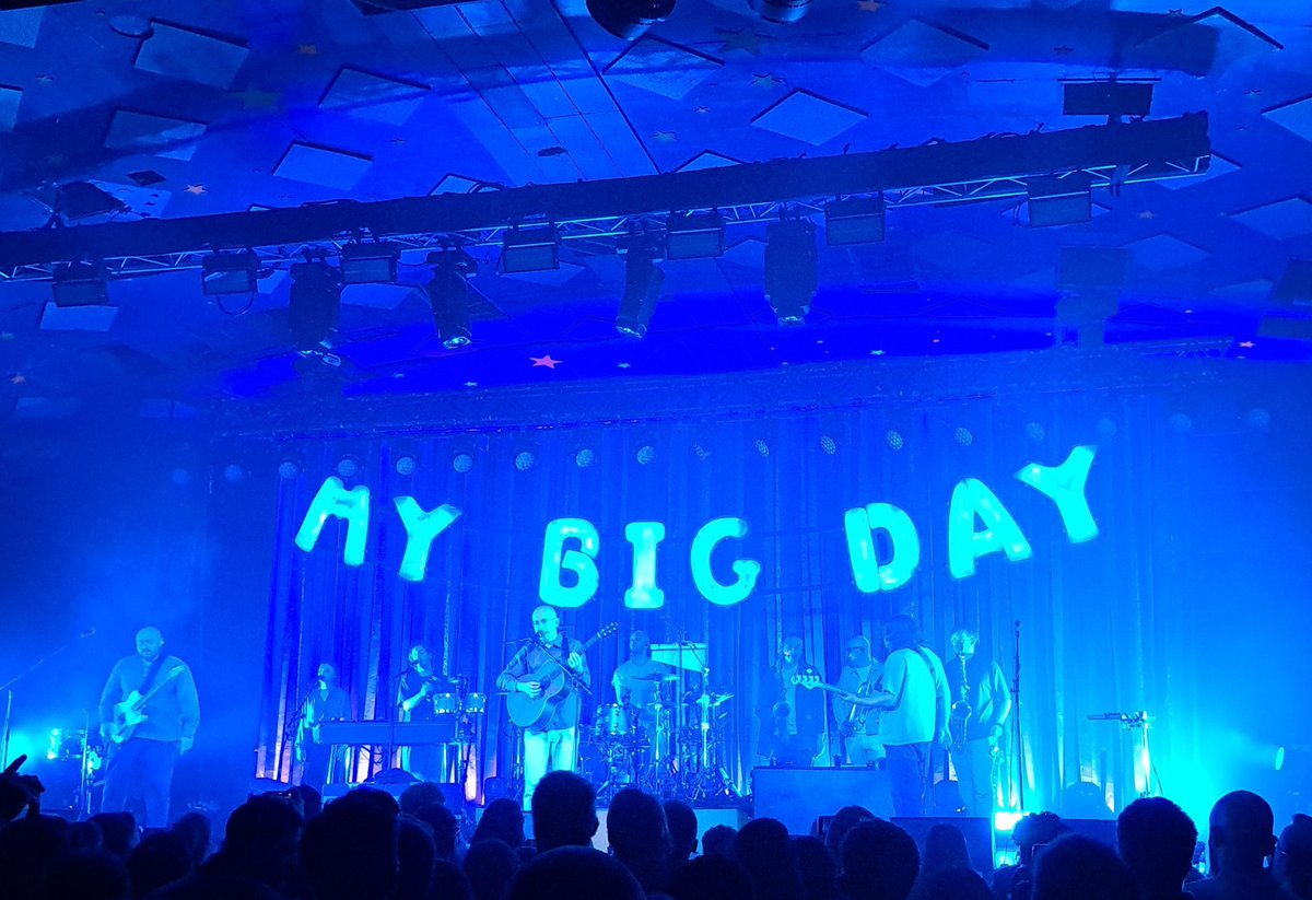 IainRMacleod's tweet photo. Bombay Bicycle Club.  Sublime show at Barrowlands last night #bombaybicycleclub https://t.co/ep5MRmTRaD