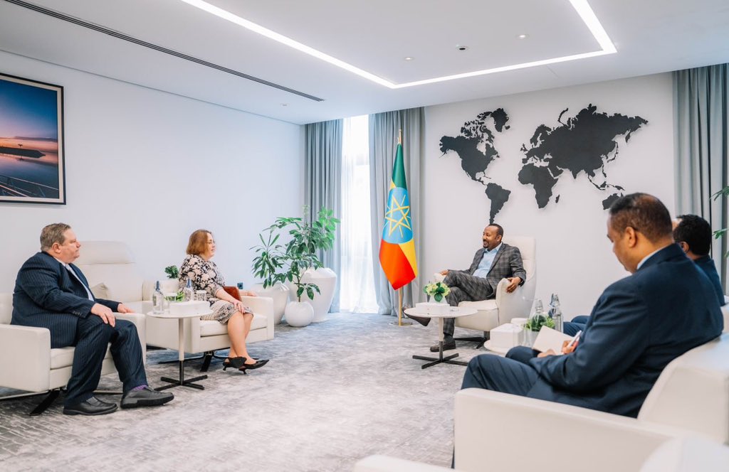 AbiyAhmedAli's tweet photo. This morning, I welcomed Molly Phee from the US Department of State and Ambassador Michael Hammer, US Special Envoy for the Horn of Africa, for a discussion on regional and multilateral issues. https://t.co/BN36JS8P6d