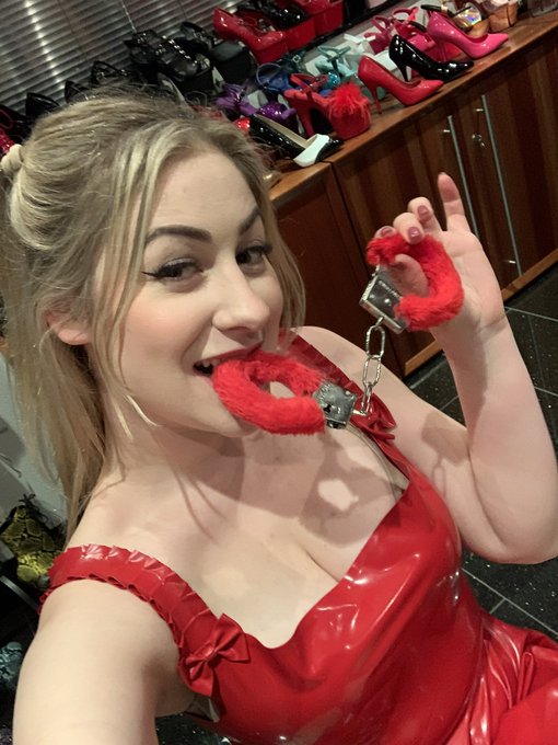 HAPPY VALENTINES DAY🌹❤️ Do you Prefer NAUGHTY or ROMANTIC?😏 Big SALE on my EXXXCLUSIVES🌹https://t.co/sMoNts7oy9🌹<a href="/tag/date"class="tags"><span>#date</span></a><a href="/tag/valentines"class="tags"><span>#valentines</span></a><a href="/tag/valentinesday"class="tags"><span>#valentinesday</span></a><a href="/tag/valentijn"class="tags"><span>#valentijn</span></a><a href="/tag/valentijnsdag"class="tags"><span>#valentijnsdag</span></a>