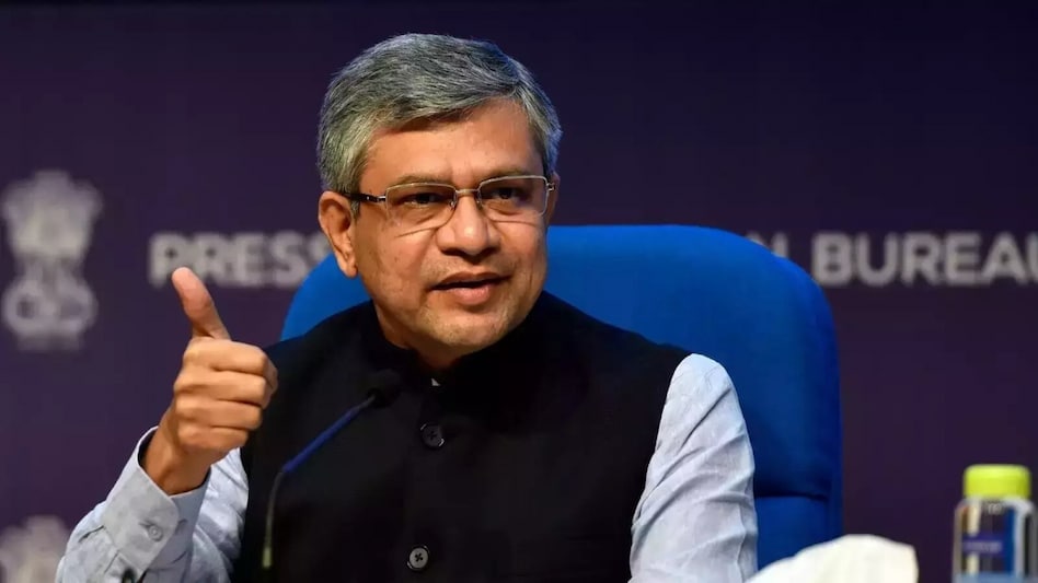 MumbaichaDon's tweet photo. Learn how to play Nationalist Politics from PM .@narendramodi Ji &amp; CM .@Naveen_Odisha Ji.

BJP is fielding Union Minister .@AshwiniVaishnaw Ji from #Odisha where Naveen Patnaik Ji will support his candidature!

Cheap Opposition needs to learn a lot from Patnaik Ji. https://t.co/dHQXxR8PKZ