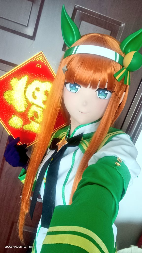 Misaka93222766's tweet image. #kigurumi #ウマ娘 #无声铃鹿
决胜服铃鹿，以及，新年快乐
头： @BHYrenxing