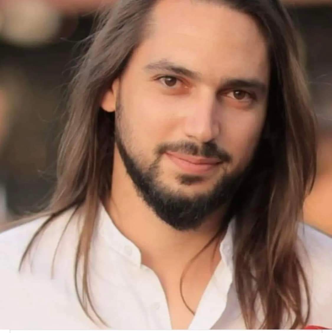 afshineemrani's tweet image. Ben Benjamin Shimoni, 31, from Ashkelon managed to escape from the Nova party in Reim. He got into his car, picked up four people he didn't know and escaped from hell. He arrived in Beer-Sheva, unloaded the passengers and called his brother. In the ordinary world, this is where…