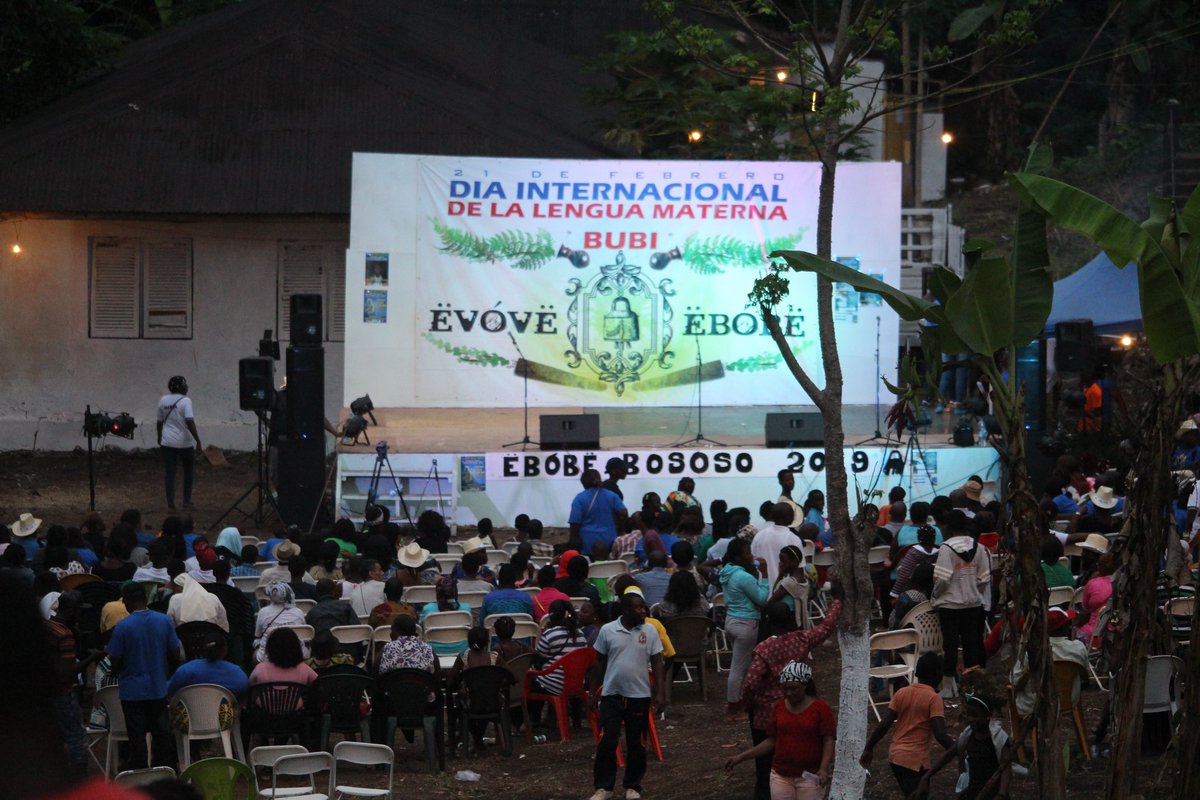 Flash back, ëvóvë/ëbóbë 2019 en #Bososo. 
Concurso infantil, 😊😇

#EvBe #LenguaMaterna #Bubi #DiaInternacional #LenguaBubi #ConcursoInfantil #ComservacionLengua #ëvbë2019 #Bososo2019