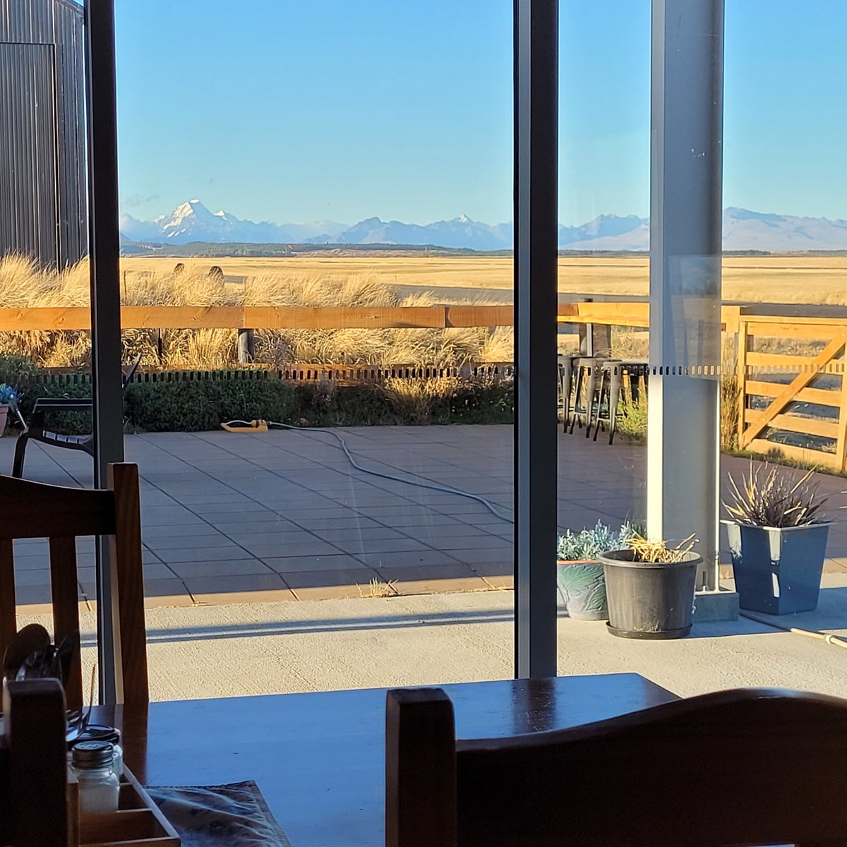 Anne Gregory tweet media