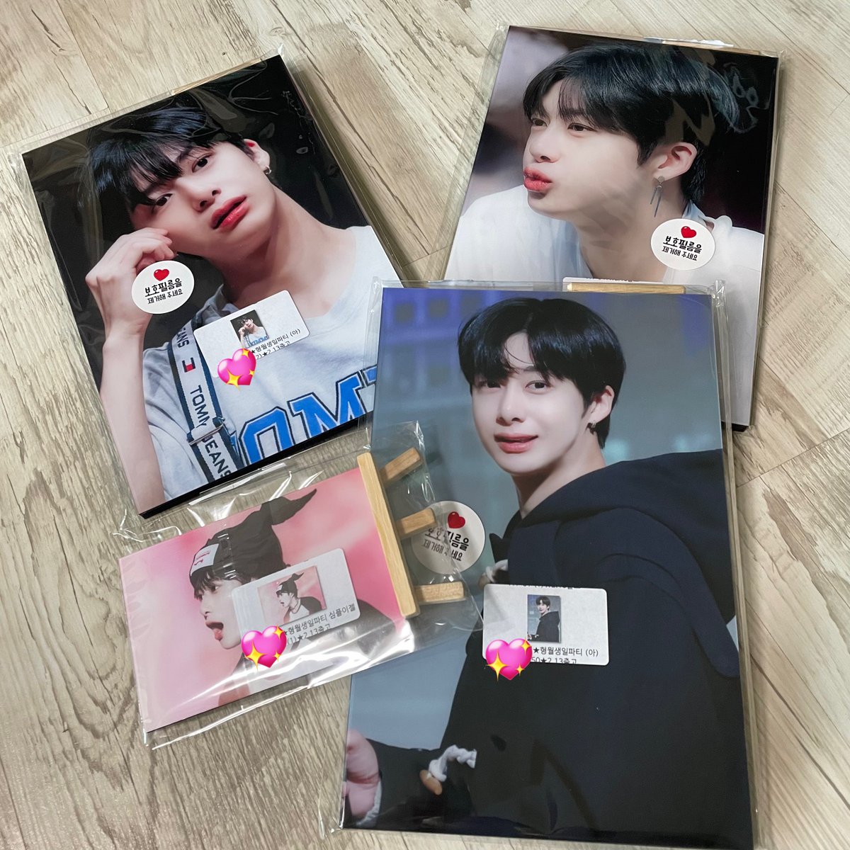 형원이의 어떤 순간이 다 예쁨 ㅠㅠᰔᩚ 
액자 넘넘 예뻐서 개큰감동 🥹
<a href="/today_hbd_hw/">HBD_HW</a>