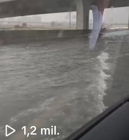 RaresPenescu's tweet photo. Client’s Win. 🔥

His mini daily vlog from Dubai was posted on tik tok 24 hours ago.

It now has over a million views. https://t.co/dg1N5IlBUc