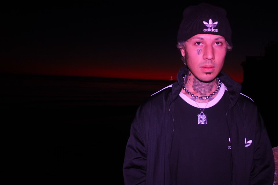 KeanusDead's tweet photo. 28, 𝖆 𝖞𝔢𝖆𝔯 𝔬𝖋 𝕾𝔲𝖈𝔠𝖊𝔰𝖘. 𖤐
@KeanusDead is my solo artist page now.
📸: daisy
#KeanusDead
#artist
#muscian
#nümetal
#model
#newera
#gladboy
#gladboyprod
#numetal
#bdaypost https://t.co/qxTpj1iVd6