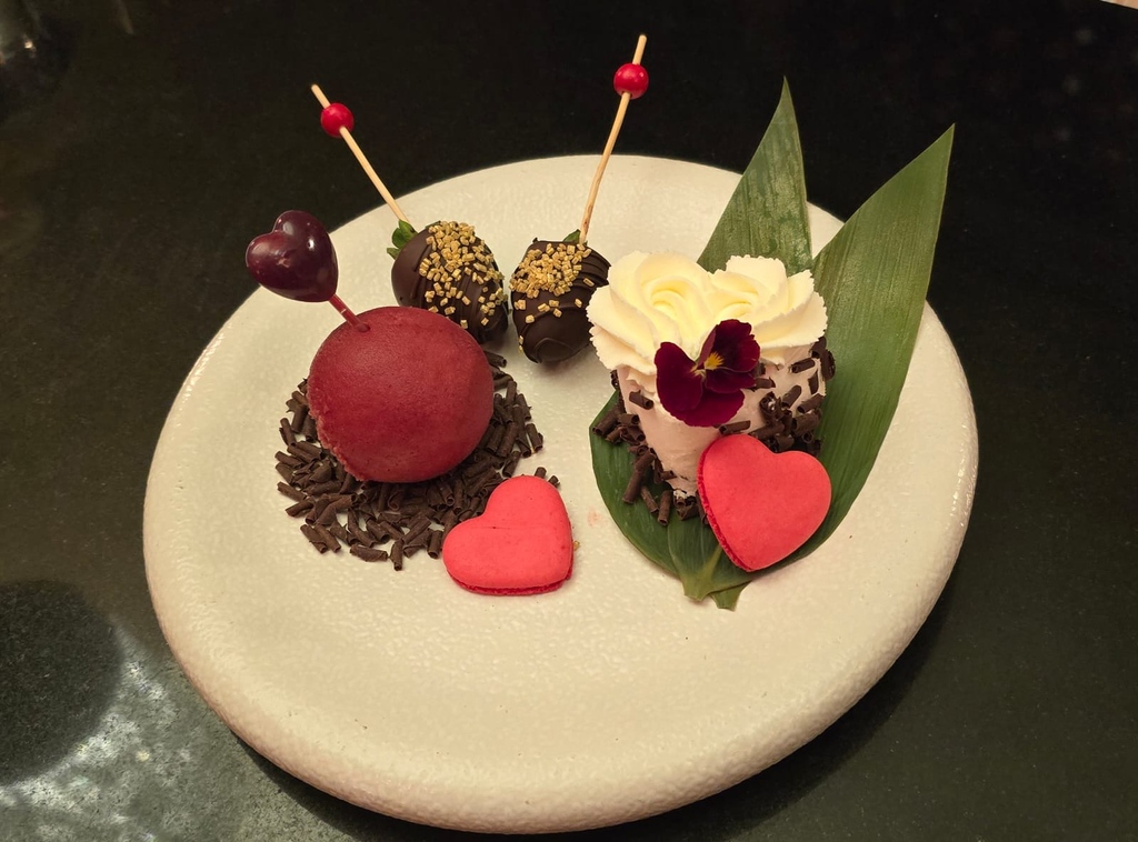 China Tang at THE DORCHESTER tweet media