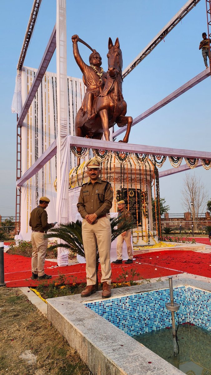 महाराजा सूरजमल जयंती (13 फरवरी )पर भारत के अजेय योद्धा महाराजा सूरजमल को नमन 
#MaharajaSurajmal