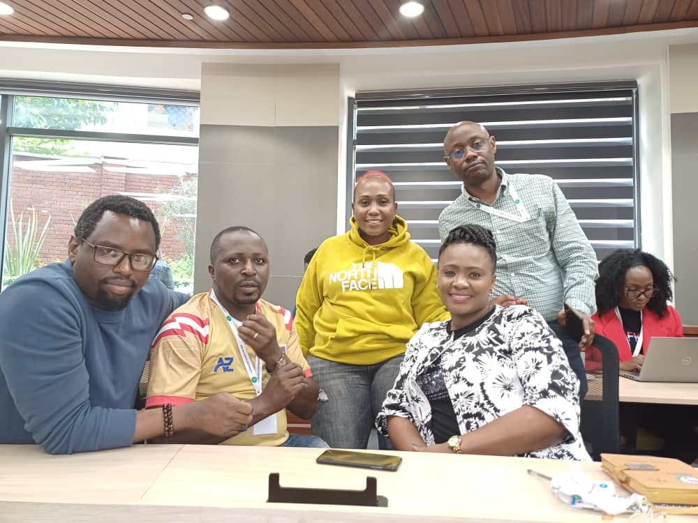 ABagyenzire's tweet photo. @AKU_GSMC times with lovely colleagues of #EMMLI Cohort2Group4
#ValentinesDay
#GSMCLoveStory. https://t.co/IyN241l24k