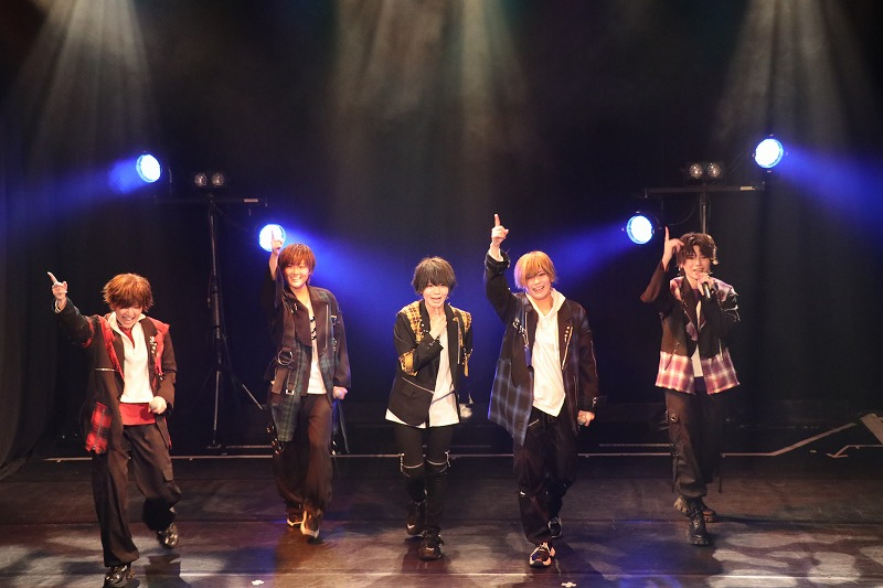 teichikujpop's tweet photo. 【Pipping Hot（ピピンホット）】
LIVE REPORT🕺🏻

#ガルポニュース に登場❤️‍🔥2/12(月祝)に東京・初台DOORSで行った模様をお届けします🔔要チェック🧐
📝Pipping Hot 3rd ONEMAN LIVE ～SHINING!!!!!～
https://t.co/h2YNXz5SK9
📝Pipping Hot FINAL ONEMAN LIVE ～5EVA～
https://t.co/DrhHSOuOYi https://t.co/RDXw4S1xh0