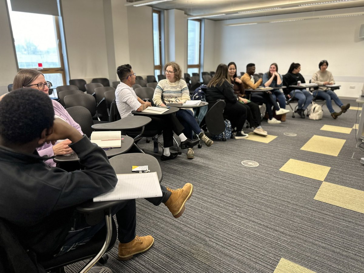 Emma Louise tweet media