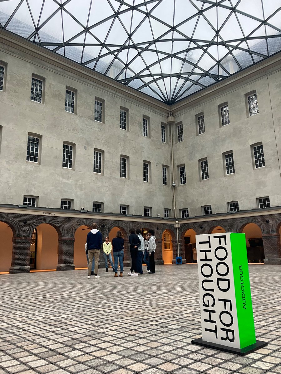 Filippa_Sara's tweet photo. At the Food for Thought exhibition in (a still empty) @schpvrtmsm
 with students from the course Geographies of Food 
@SGPL_UU @UUGeo 

Q to the students: What does the exhibition reveal about the (often hidden) connections between different components of the food system? https://t.co/NR4GpRCB4a
