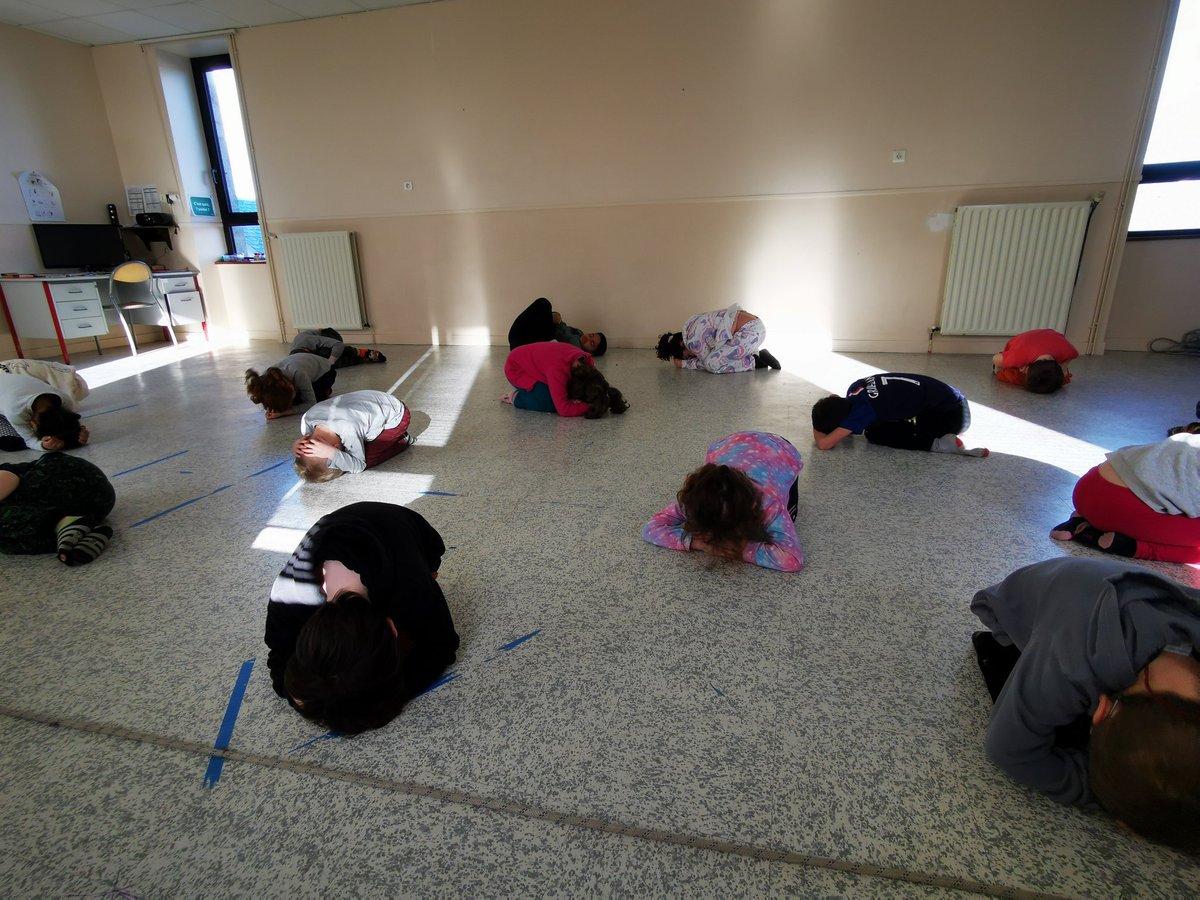 Des petites graines bien accompagnées par Sandra Enel de la cie Gazibul dans les écoles de Penvénan et Pleumeur-Gautier ! Avec <a href="/AggloLTC/">Agglo_LannionTregor</a> Theâtre de L'Arche-Le Sillon. #théâtre #EAC
Patience, douceur et exigence 👏👍