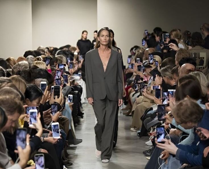 È uscita la nostra #newsletter! Questa settimana parliamo dei 7 nuovi stilisti per questa #MFW, e di tutte le polemiche del dopo #Festival 
Clicca qui per la newsletter: 2l28f.r.a.d.sendibm1.com/.../1t6AVsd...…
E iscriviti qui  mam-e.it/iscrizione-new