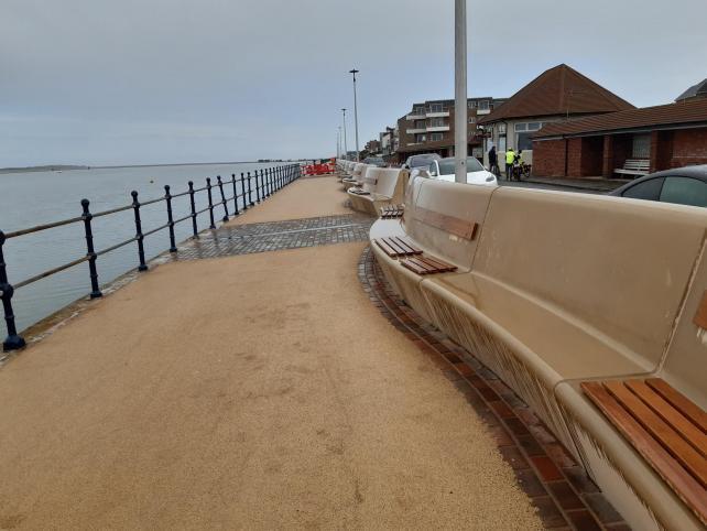 WirralGlobeNews's tweet photo. Wirral Council didn’t close Wirral sea wall floodgates in time https://t.co/rOSuQ1ILjD https://t.co/wACkemXZHE