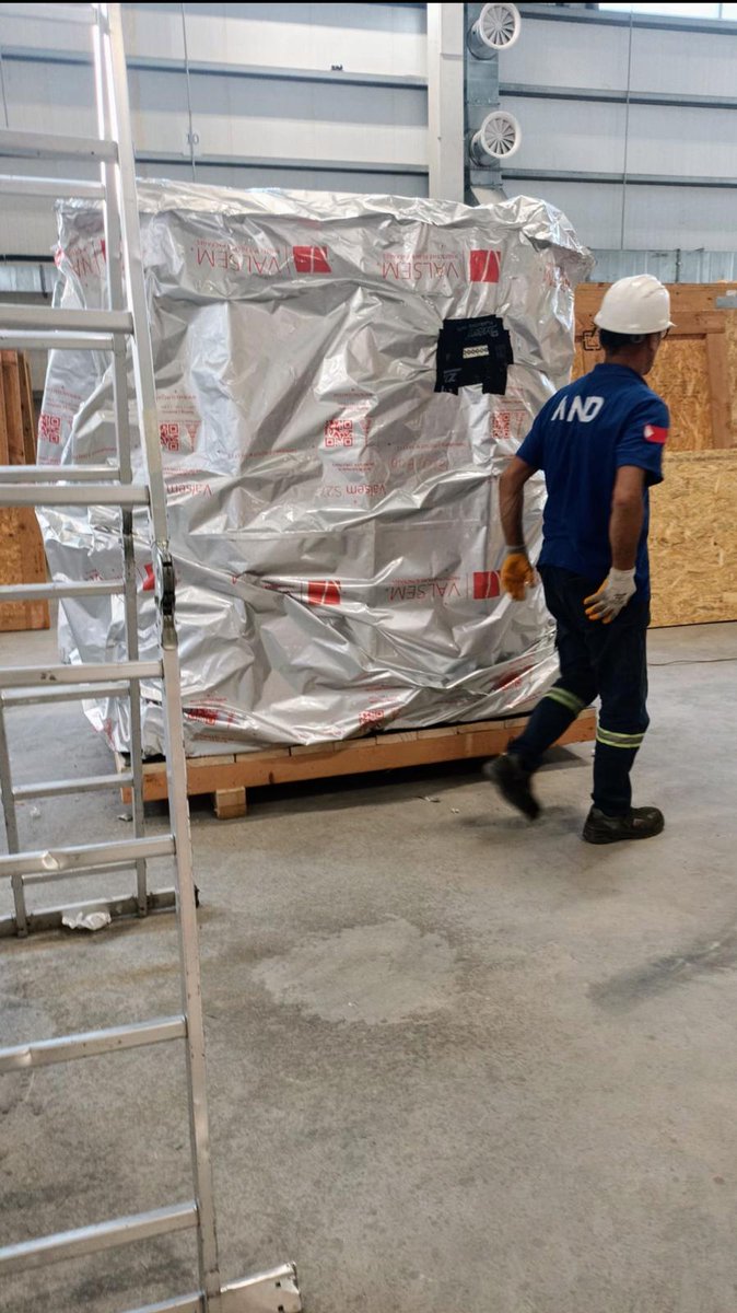ANDENIZCILIK's tweet photo. Ürünlerinizi korozyondan koruyan VCI Alüminyum Paketleme hizmetimizle tanışın! 📦 Detaylar için web sitemizi ziyaret edin: https://t.co/MnybrRNGtJ 🌟 #VCIPaketleme #Alüminyum #ÜrünKoruma #GüvenliTaşıma https://t.co/OV4GFiWAE5