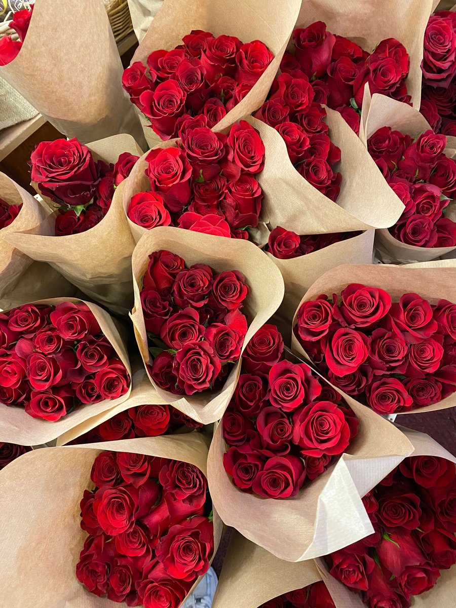 Happy valentines to all our lovely customers and good neighbours @EnglishMarket buckets of roses to sell pop in and share the love @chickfoods @pure_cork @CBA_cork # shop-in the city #support-local ❤️