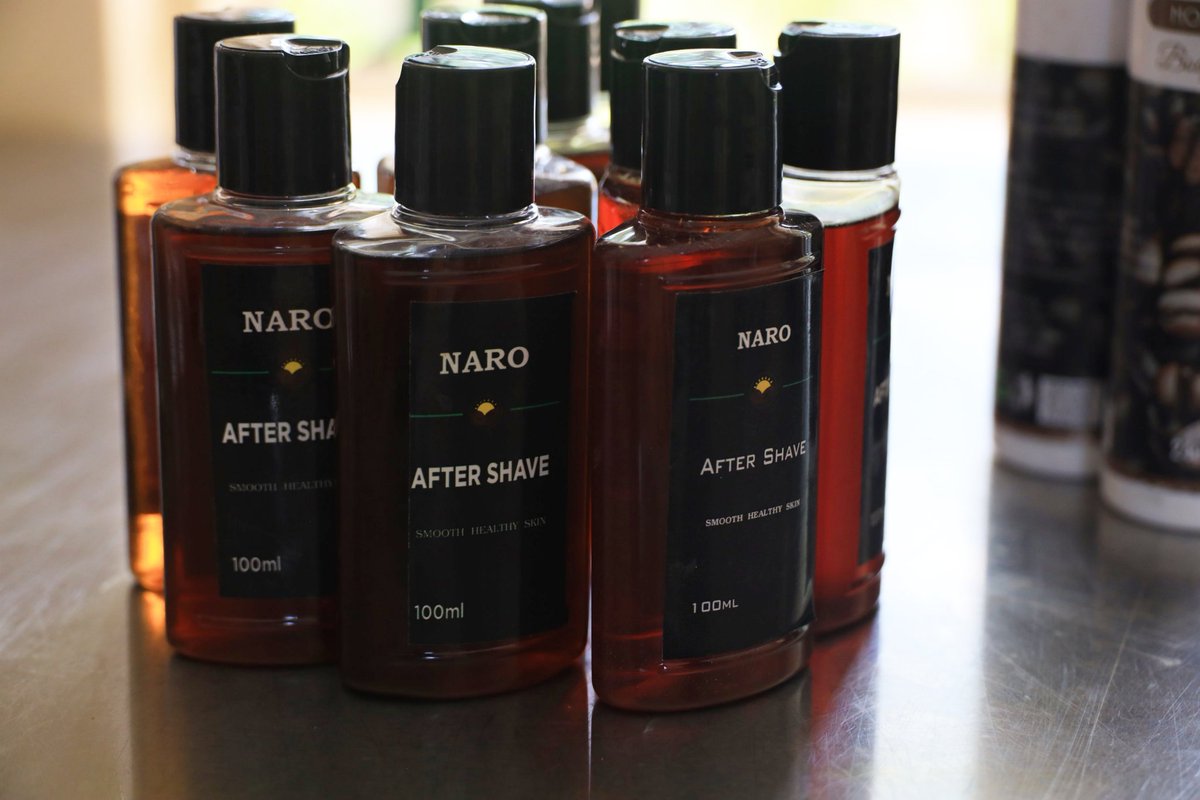 EXPERIENCE COFFEE BEYOND THE BEAN:
Let us unpack the Coffee Aftershave splash.
*It reduces itching and swelling; reduces skin irritation, razor burns and bumps caused by shaving.