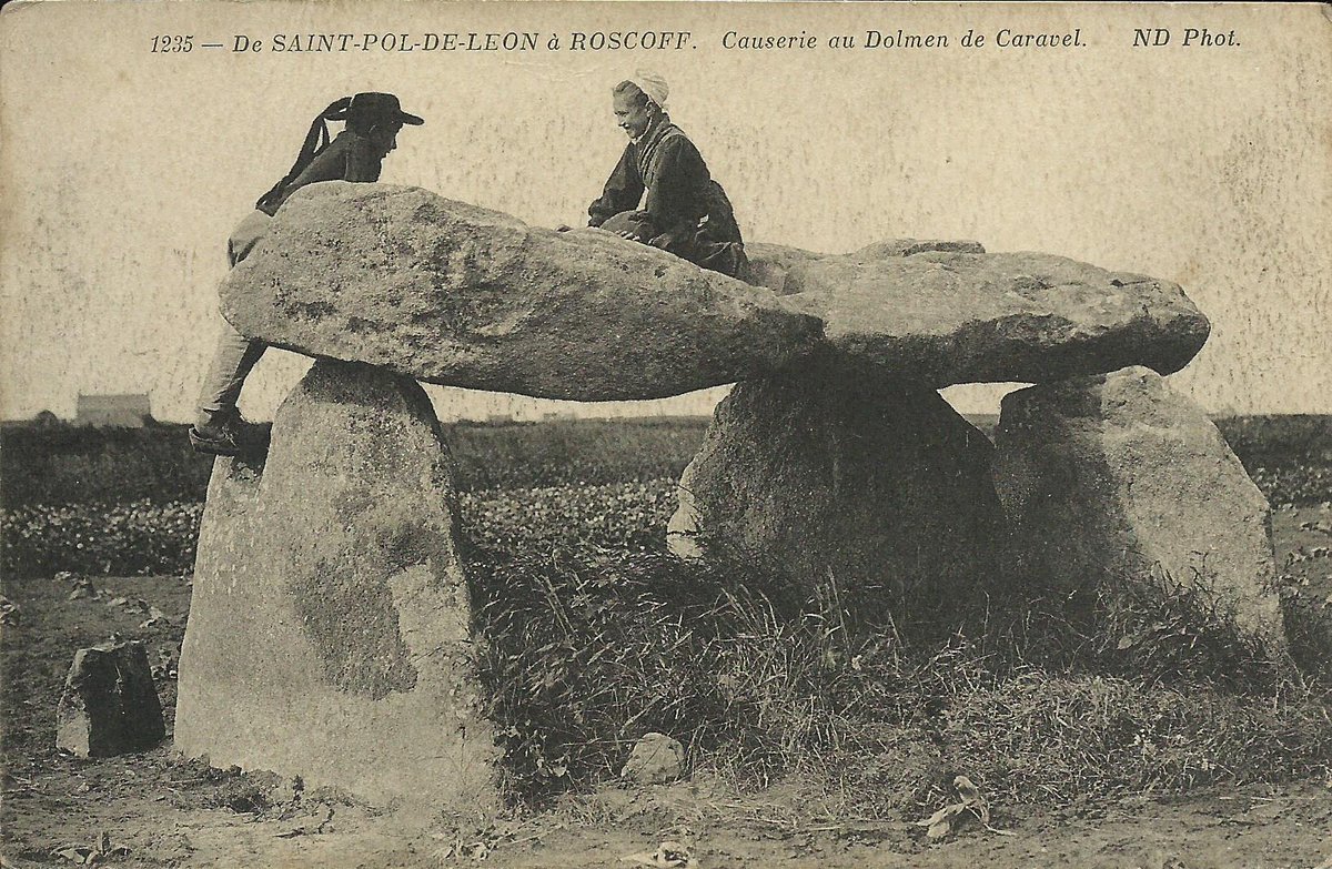 “Chatting at the dolmen of Caravel” seems the best card to wish everyone a Happy #StValentinesDay. These two are on part of the 20m long lateral entrance grave on the Roscoff/St-Pol-de-Léon border which was destroyed in the 1940s.