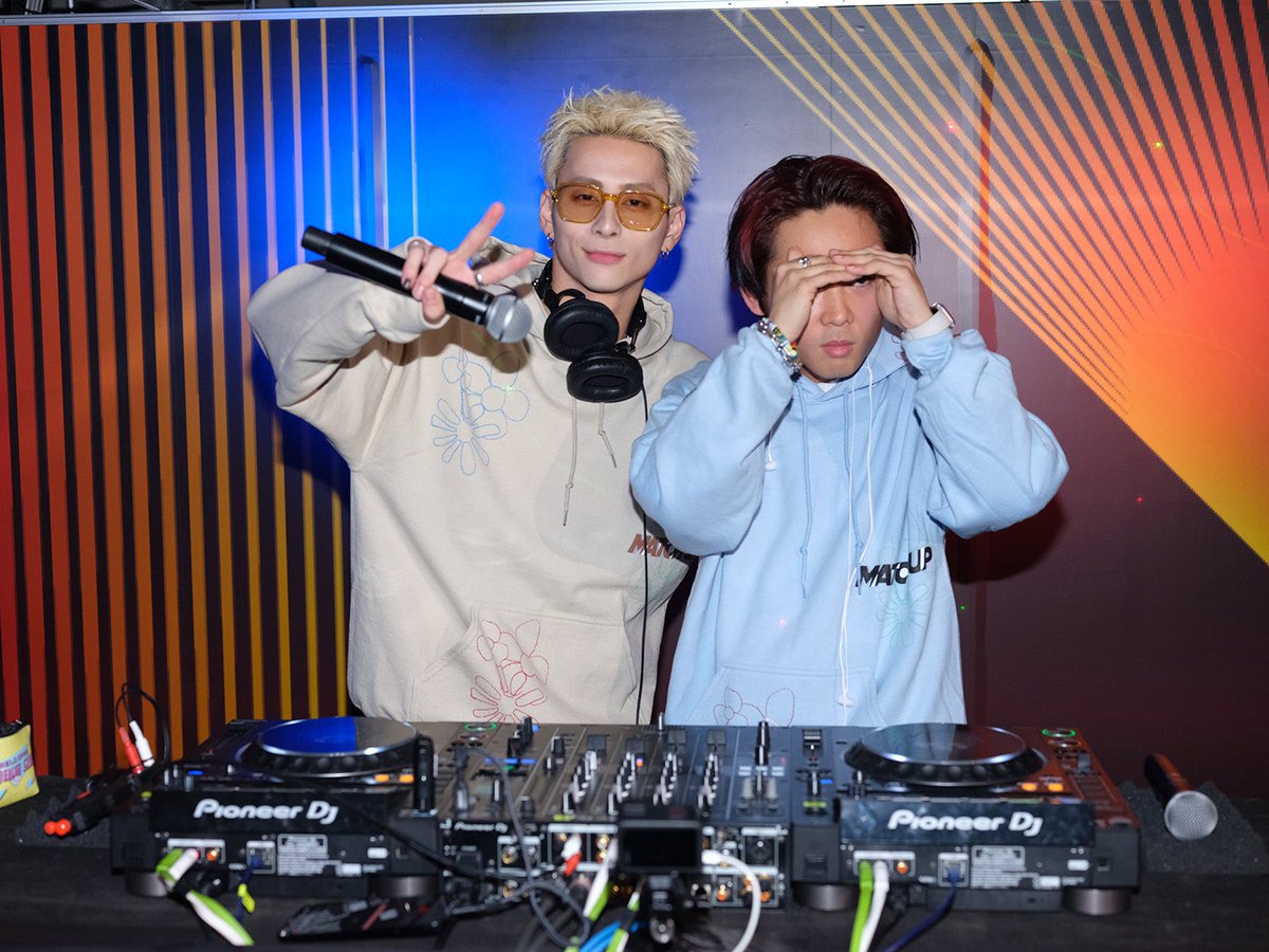 INI西洸人、本格DJプレイ披露の“前夜祭”🔥 メンバー全員駆け付けフロア