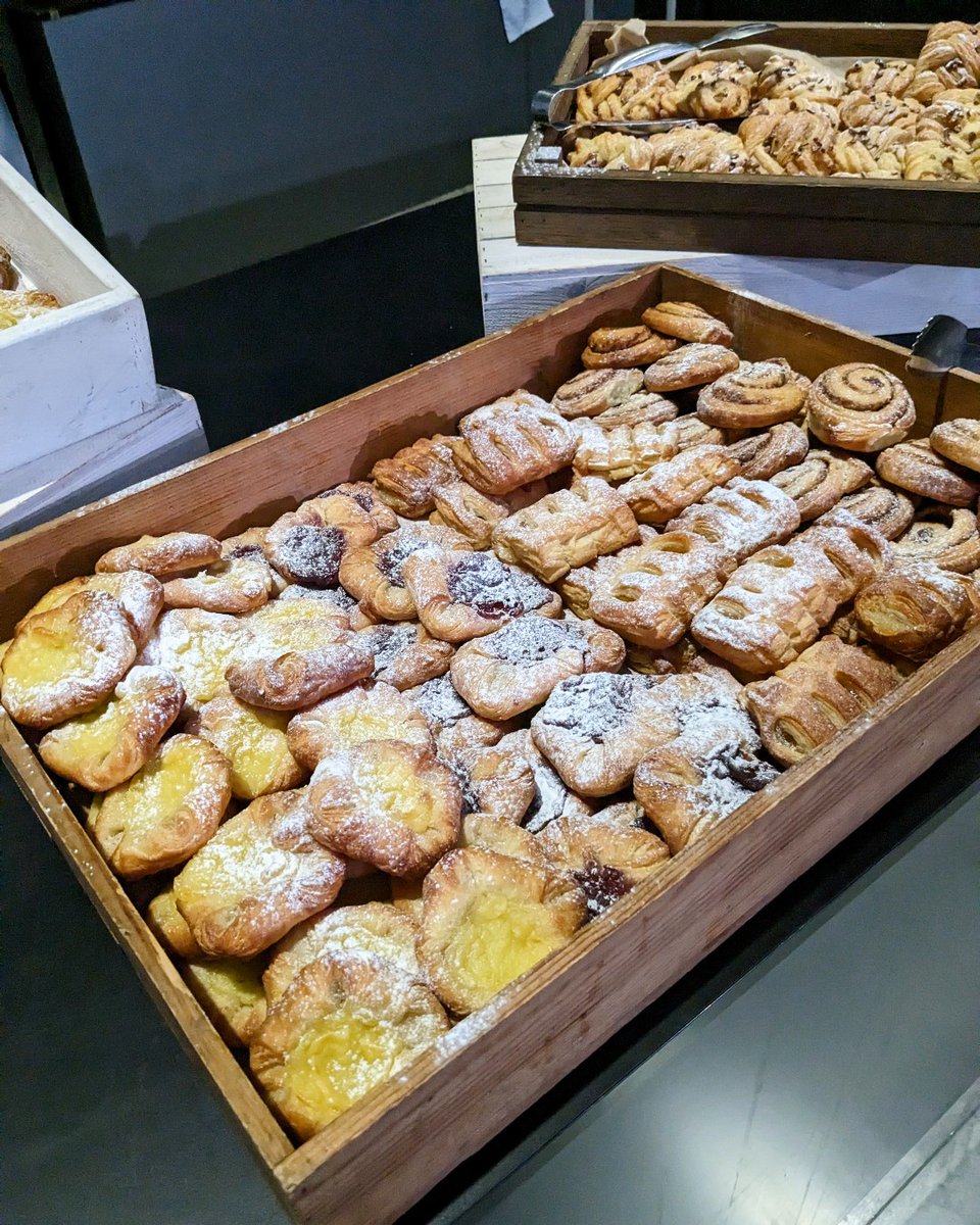 AerospaceEvent's tweet photo. This is how we do mornings under Concorde.
#goodmorning #sweettooth #morningmotivation #mornings #morningcoffee #healthybreakfast https://t.co/FW71KJJKLT