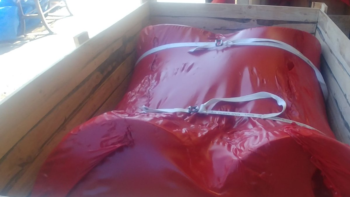 ANDENIZCILIK's tweet photo. Ürünlerinizi Shrink Wrap Paketleme ile koruyun ve Sandıklama hizmetimizle taşıma işlemine hazırlayın! Detaylar için web sitemizi ziyaret edin: https://t.co/MnybrRNGtJ 
#ShrinkWrap #Sandıklama #Taşımacılık #GüvenliTaşıma https://t.co/VEC0mLCn7b