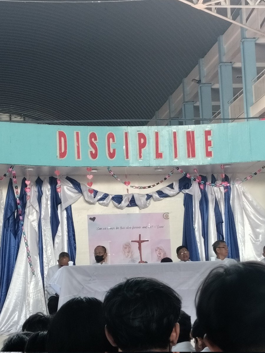 liv ᡣ𐭩 tweet media