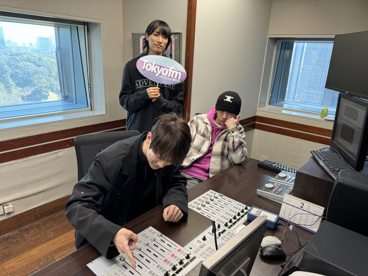 Supdra_staff's tweet photo. ／
配信中！🎙
 #AuDee プレミアム
「SUPER★DRAGONのGROW UP DRAGON」
＼

今週は #伊藤壮吾 #田中洸希 #柴崎楽 の3名でお届け📻

🔗 AuDee プレミアム本編
https://t.co/QQ2UPC2VRJ

🔗 無料でお楽しみいただけるアフタートーク配信
https://t.co/hg99XSMuVM

#スパドラ #SUPERDRAGON #GUD https://t.co/Vqk1hY3nR4