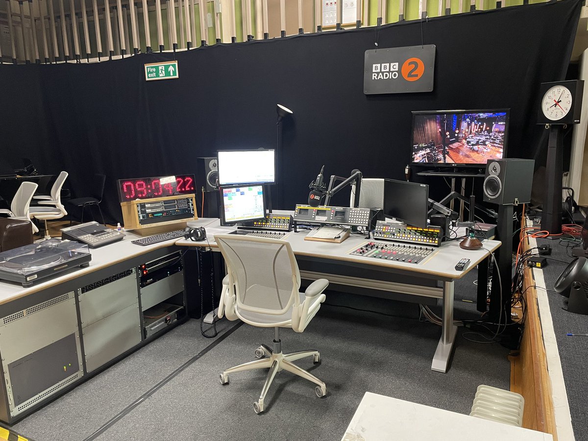 Marc Willcox (@marcwillcox) on Twitter photo The man may have gone, but his presence remains tangibly seeped into this place. 
#SteveWright
<a href="/BBCRadio2/">BBC Radio 2</a> The man may have gone, but his presence remains tangibly seeped into this place. 
#SteveWright
<a href="/BBCRadio2/">BBC Radio 2</a>
