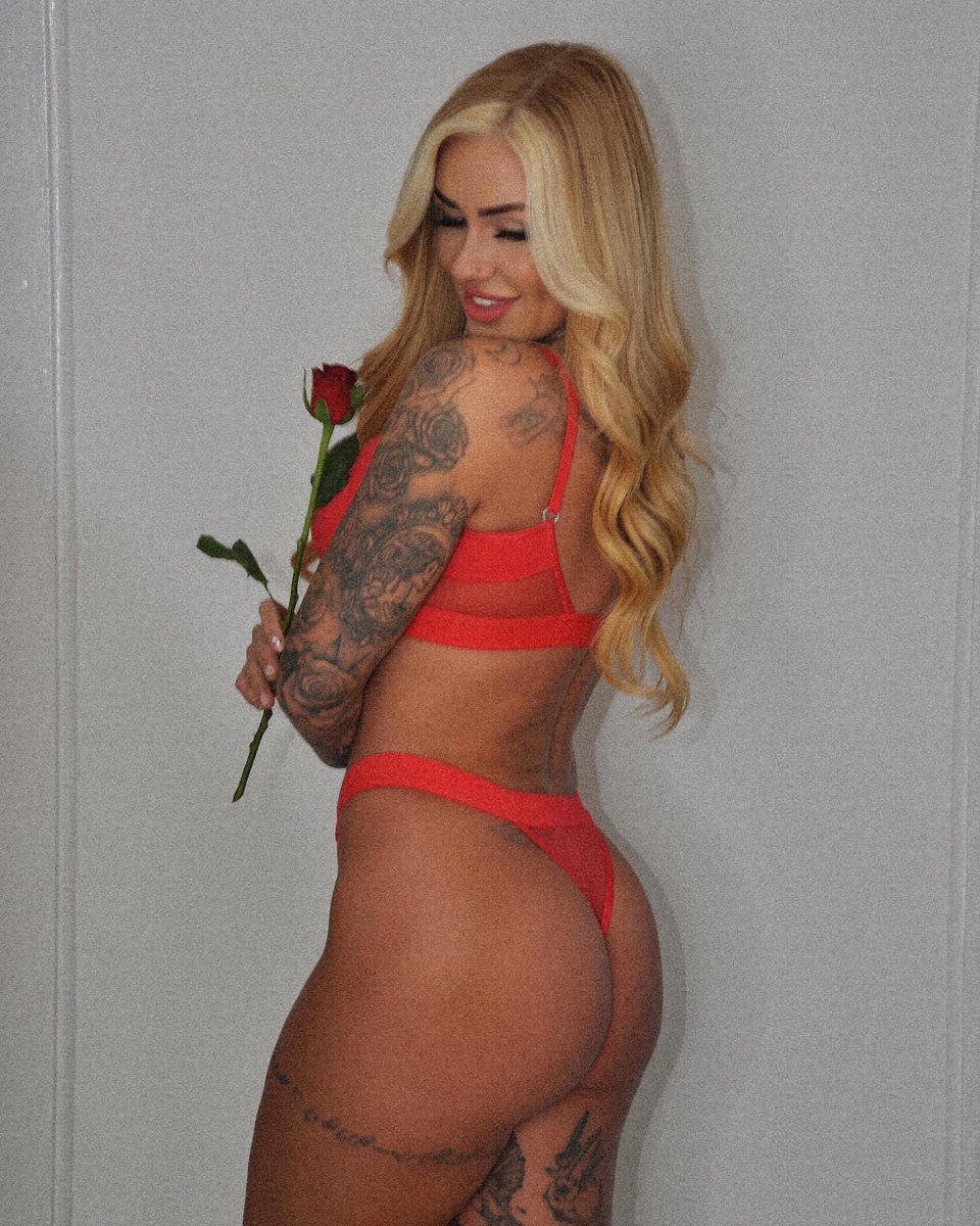 Forever My Valentine 💗 <a href="/SAMMIIFIIERCE/">Sammii Fiierce ✨</a> onlyfans.com/sammiifiierce 📸 <a href="/UK_DC_One/">Dave</a>