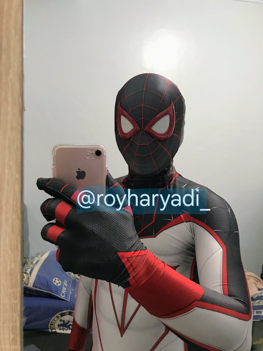 royharyadi_'s tweet photo. Udah prepare Outfit ke TPS juga, tapi baru inget hari ini gw kerja shift pagi. Mana sempat ke TPS pulang aja jam 6 sore. Udah pada bubar TPSnya 😂 https://t.co/fjzw1j5Xcr