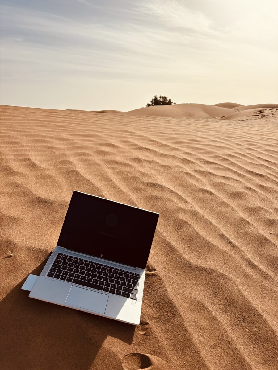 Get better internet signal here than I do in Milton Keynes. 

#Sahara