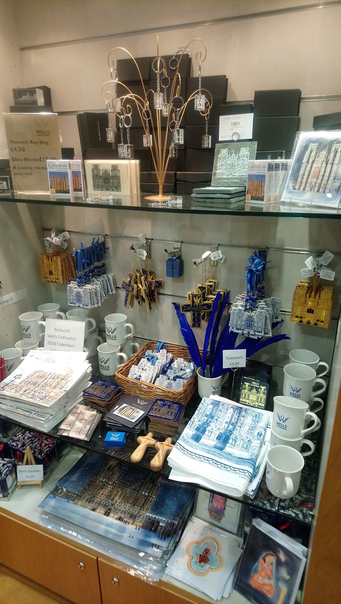 🛍️ Cathedral Shop 🛍️
Don't forget to pop into our shop during your visit to us.
wellscathedral.org.uk/your-visit/sho…
@VisitWells @engcathedrals #visitwells #visitsomerset #englishcathedrals #gift #giftinspiration #dogfriendly #explore #wellscathedral