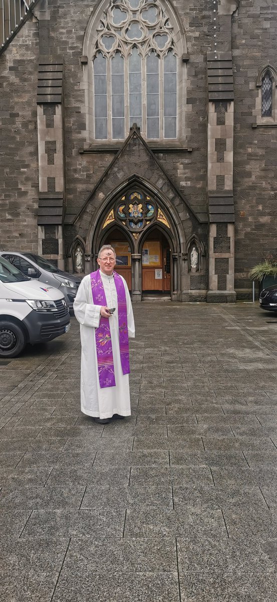 Hippoclides's tweet photo. Good to run into @therevhilliard this morning at City Quay Parish this morning and great to see signs of life in the church https://t.co/MfDLZdUuuj