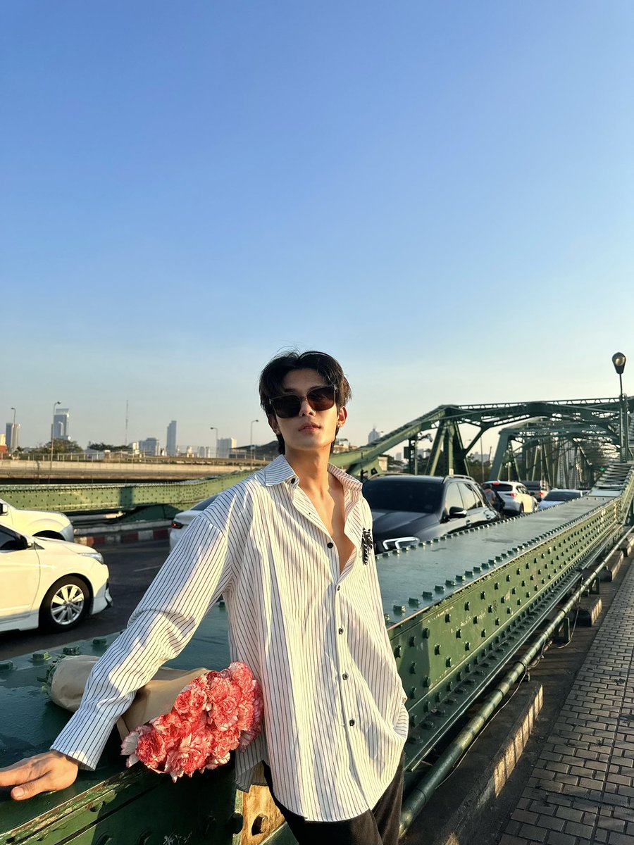 netsiraphop's tweet photo. Happy💗 ’s day #netsiraphop https://t.co/pYjuLOVtH0