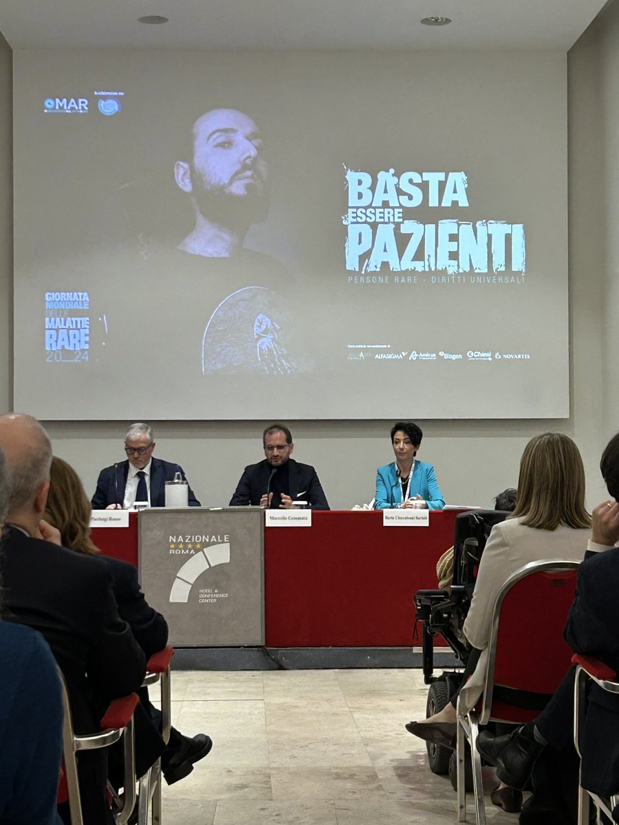 All’evento <a href="/OssMalattieRare/">OMaR Malattie Rare</a>, il SS <a href="/MinisteroSalute/">Ministero della Salute</a>, <a href="/marcellogemmato/">Marcello Gemmato 🇮🇹</a>, riconosce come l’🇮🇹 sia modello internazionale per #RareDisease grazie alla sana collaborazione tra pazienti, volontari, operatori, ricercatori e aziende farmaceutiche. <a href="/AssobiotecNews/">Assobiotec News</a>