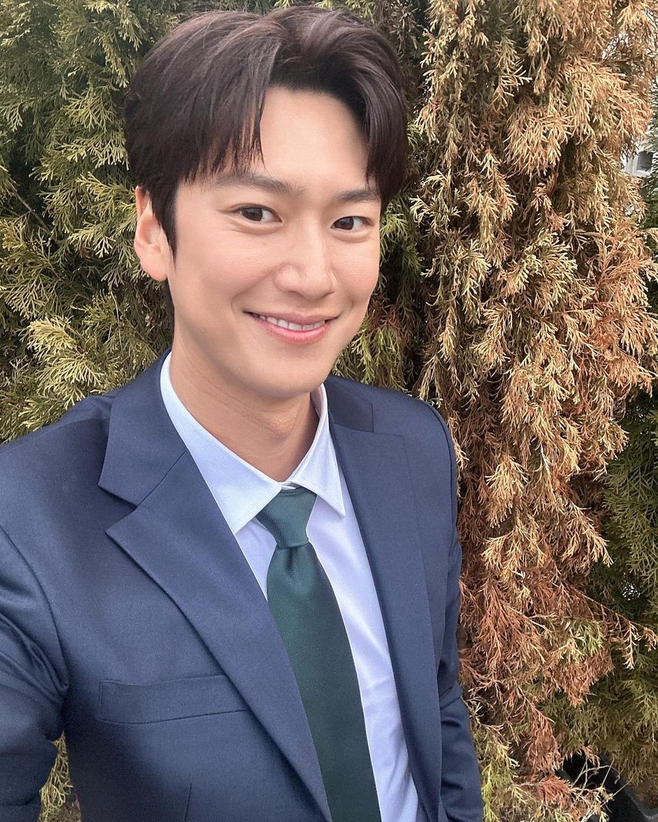 geumsappanim's tweet photo. IG. 10042n00
---
Hello!!
방가!ㅎㅎ🌏 https://t.co/PWeKhBvIL0