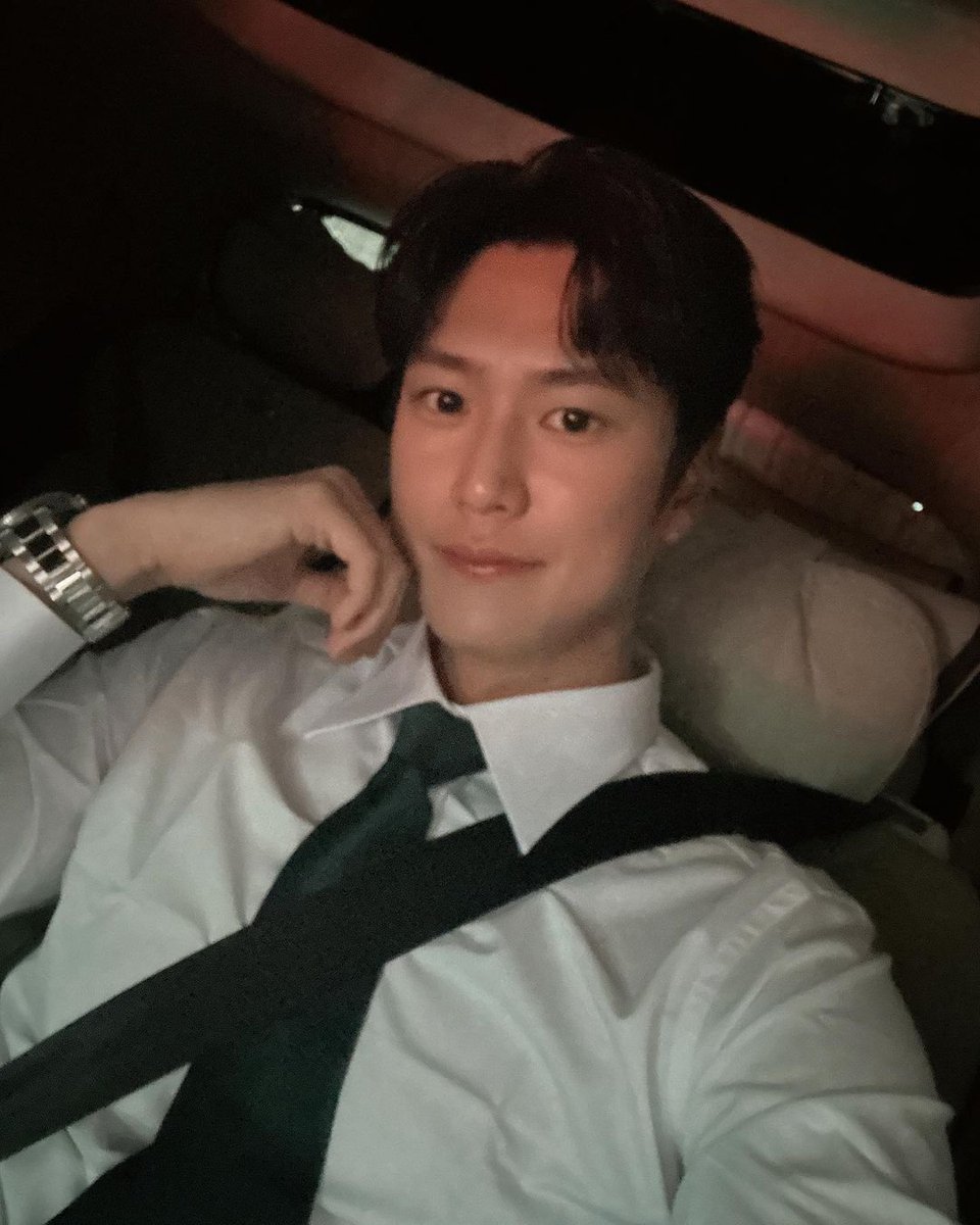 IG. 10042n00
---
Hello!!
방가!ㅎㅎ🌏