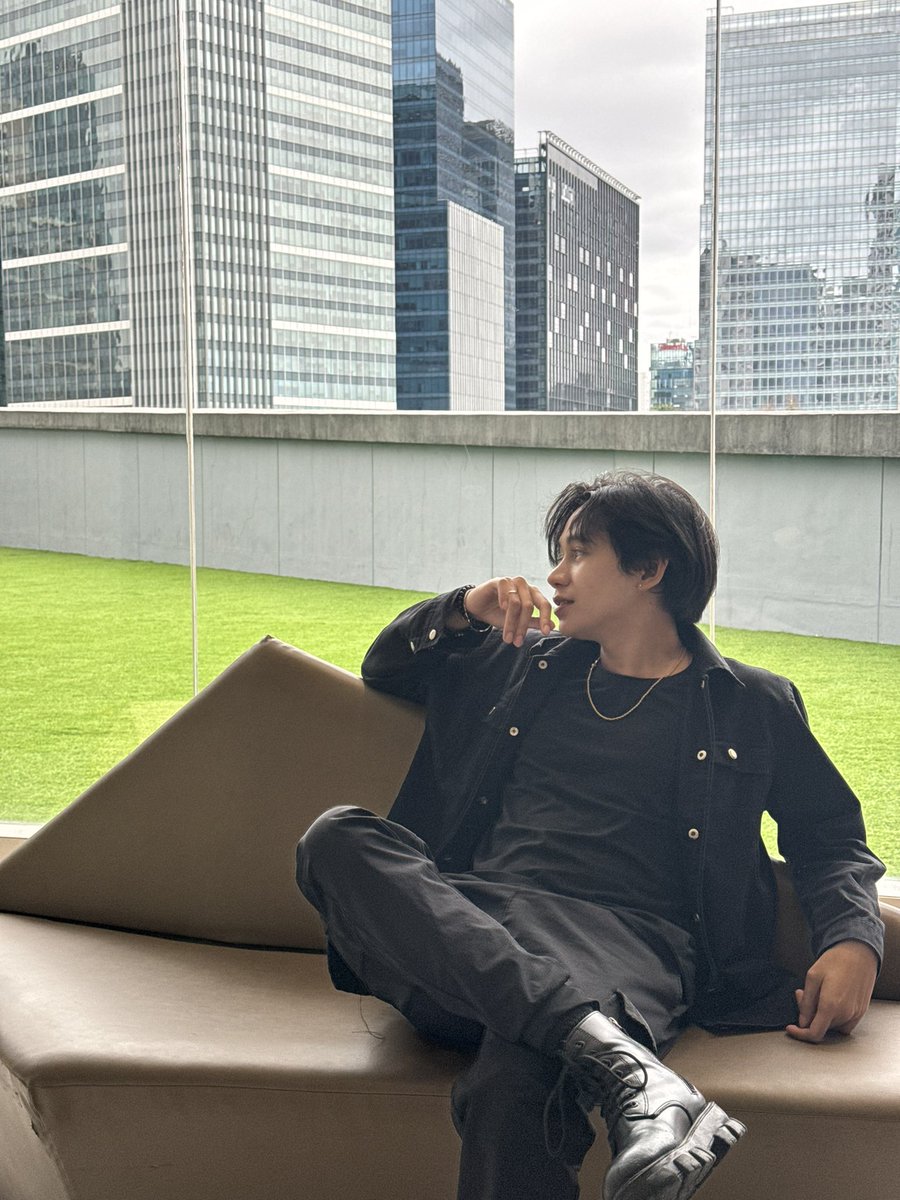 neophofficial's tweet photo. [🪄] 

HAPPY HEARTS DAY! 💚

Date tayo? 

#NEO_PH #NEO_LUIZ #ValentinesDay2024 https://t.co/FnG81QrN1x