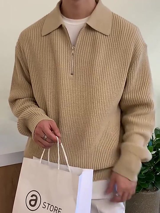 selca_shop's tweet photo. 【new item】

HALF ZIP KNIT
¥8,200

トレンディなデザインが特徴の，男性向けのハーフジップニットです。

▼MEN’S SELCA web store ▼
https://t.co/aIDnQ5VlFu https://t.co/OOde1cKbeU
