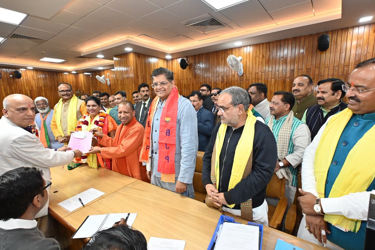 Bhupendra Singh Chaudhary (@bhupendraupbjp) on Twitter photo आज विधानसभा लखनऊ में भारतीय जनता पार्टी के राष्ट्रीय उपाध्यक्ष एवं उत्तर प्रदेश लोकसभा चुनाव प्रभारी श्री <a href="/PandaJay/">Baijayant Jay Panda</a> जी एवं माननीय मुख्यमंत्री श्री <a href="/myogiadityanath/">Yogi Adityanath</a> जी की उपस्थिति में उत्तर प्रदेश के सभी राज्यसभा (द्विवार्षिक चुनाव) प्रत्याशियों के नामांकन कार्यक्रम में सम्मिलित आज विधानसभा लखनऊ में भारतीय जनता पार्टी के राष्ट्रीय उपाध्यक्ष एवं उत्तर प्रदेश लोकसभा चुनाव प्रभारी श्री <a href="/PandaJay/">Baijayant Jay Panda</a> जी एवं माननीय मुख्यमंत्री श्री <a href="/myogiadityanath/">Yogi Adityanath</a> जी की उपस्थिति में उत्तर प्रदेश के सभी राज्यसभा (द्विवार्षिक चुनाव) प्रत्याशियों के नामांकन कार्यक्रम में सम्मिलित