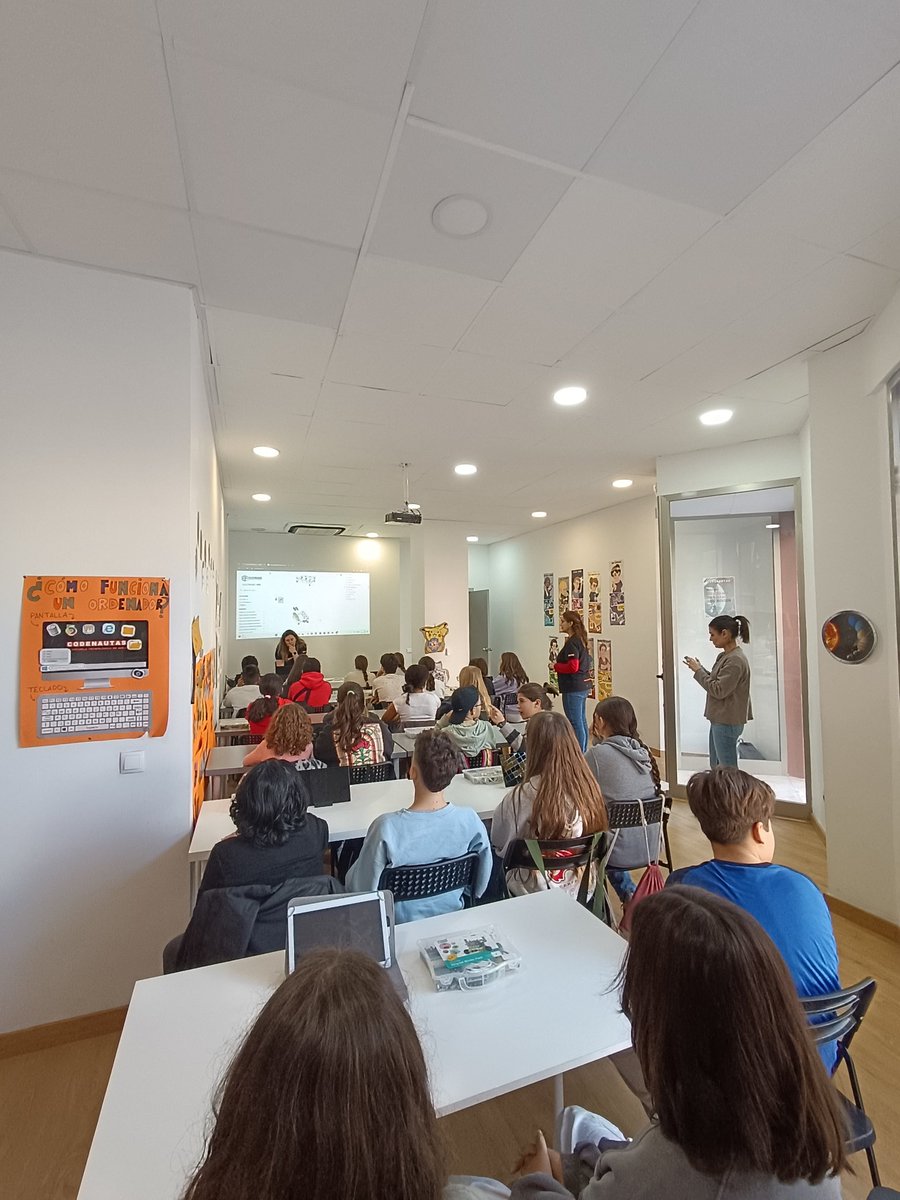 ConmiCole's tweet photo. Excursiones tecnológicas a @SomosCodenautas 

Para más información y reservas 👇

https://t.co/E4elaQpTqN https://t.co/1cpSaAxqAT