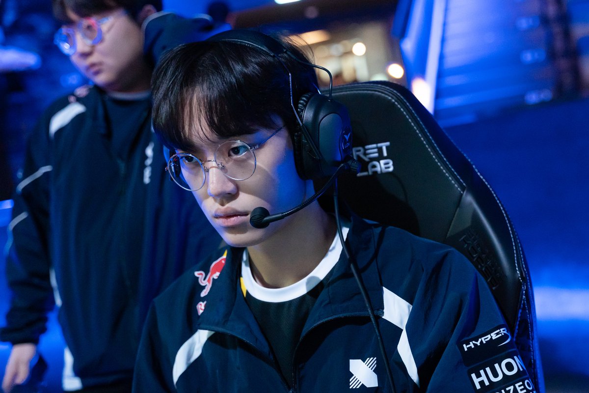 Back on track, 
Back to winning✊

02.14 19:30 KST
DRX vs. KDF

#DRXWIN #EnjoyChallenge